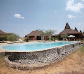OnsKenia, Samburu Simba Lodge zwembad, Buffalo Springs reservaat Kenia
