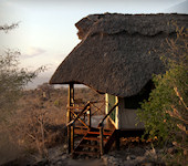 Manyara Wildlife Safari Camp tent met prive veranda met uizicht over Lake Manyara nationaal park Tanzania
